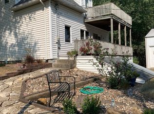 900 Smith St, Woodburn, IA 50275