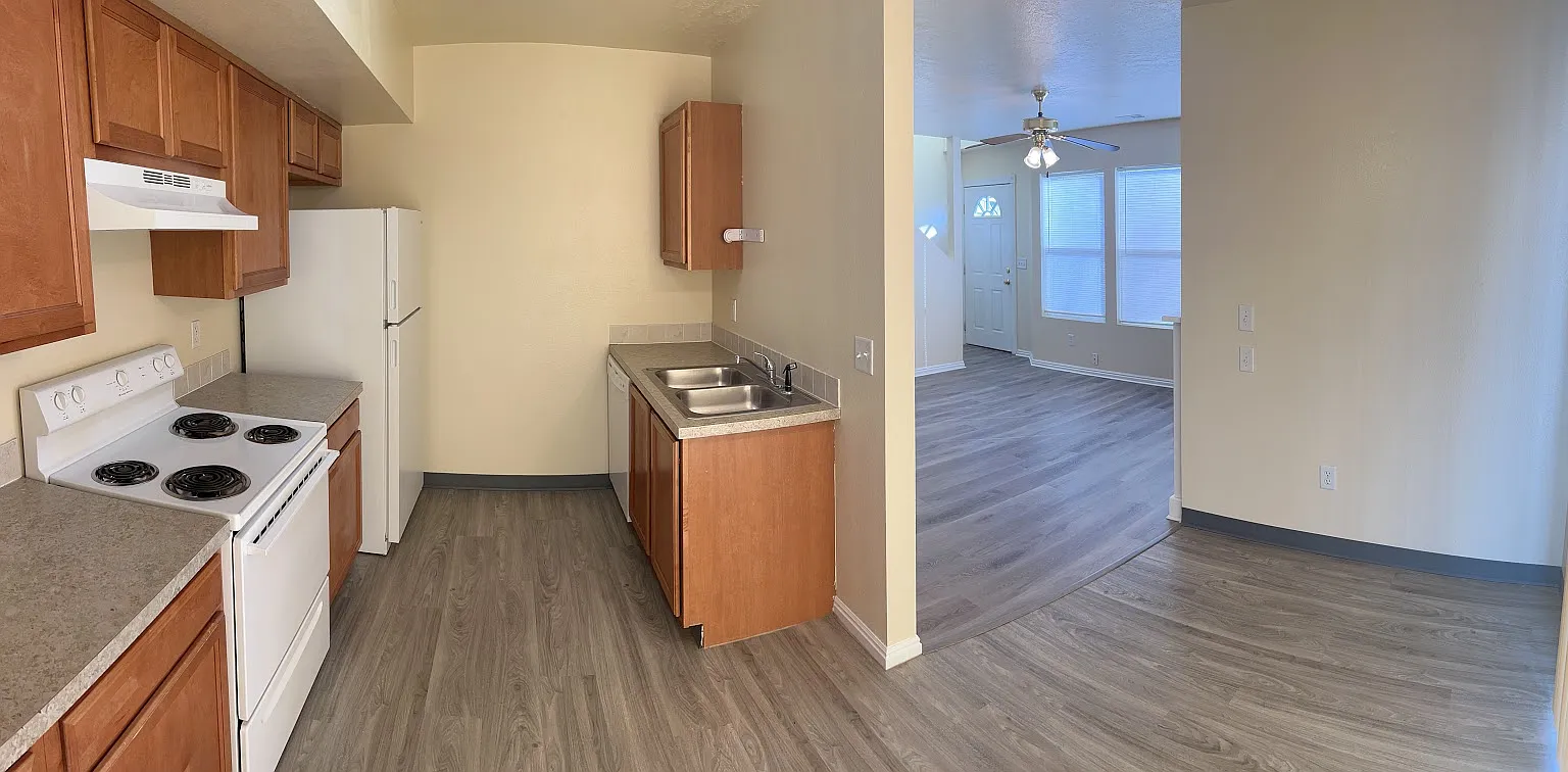 2 bed, 1.5 bath, 930 sqft, $1,295 — Photo 4