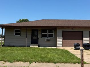 2218-2220 Peters Dr, Eau Claire, WI 54703