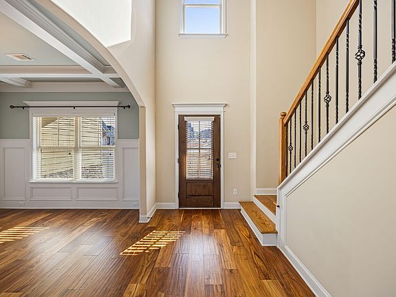 4th image of 868 Herrington Drive