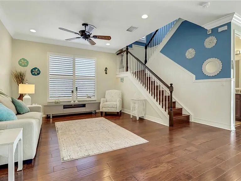 3402 Tigris Ln — Photo 8