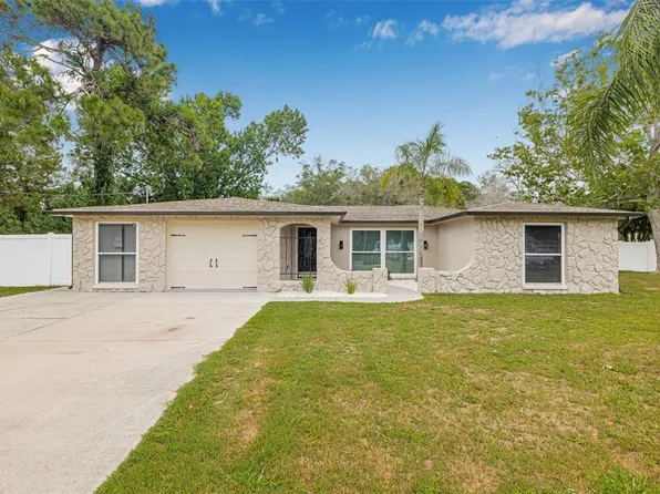 7607 New York Ave, Hudson, FL 34667