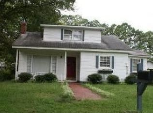 410 S Graham St, Wallace, NC 28466