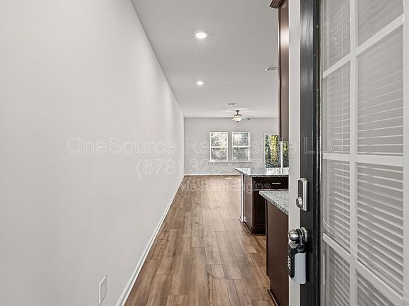 5th image of 1635 Villageside Ct