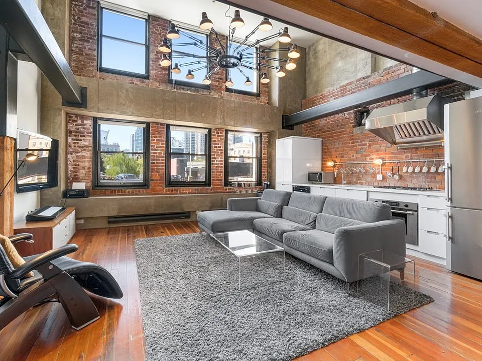 528 Beatty St #503