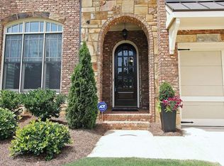 1898 Chamdun Pl, Chamblee, GA 30341