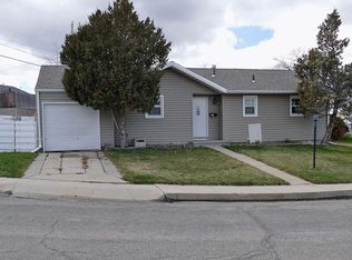 1515 Hyview Dr, Casper, WY 82604