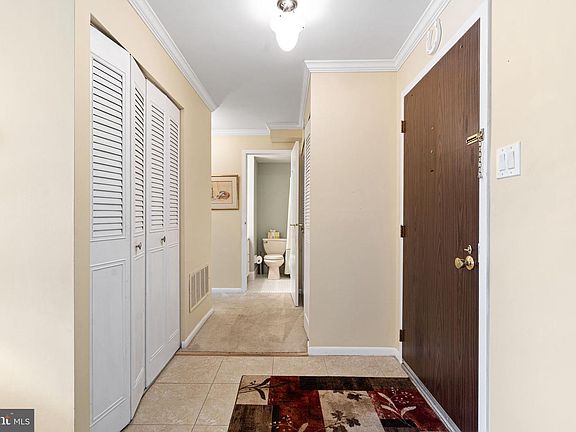 3rd image of 501 N Providence Rd APT 319