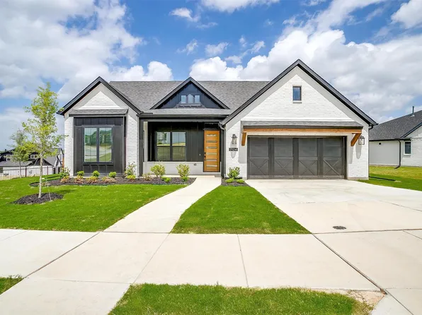7124 Brancher Rd, Fort Worth, TX 76119