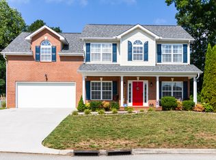 909 Carter Ridge Dr, Knoxville, TN 37924
