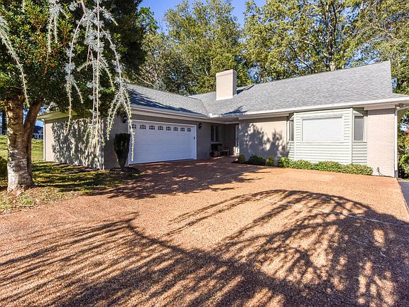4th image of 223 Tooweka Ln