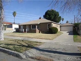 3rd image of 2431 N Arrowhead Ave