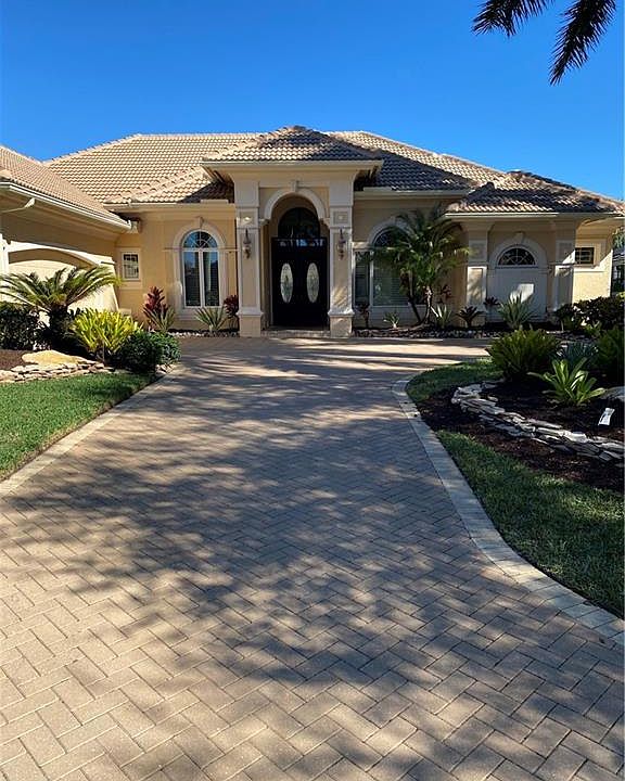 2nd image of 10257 Idle Pine Ln