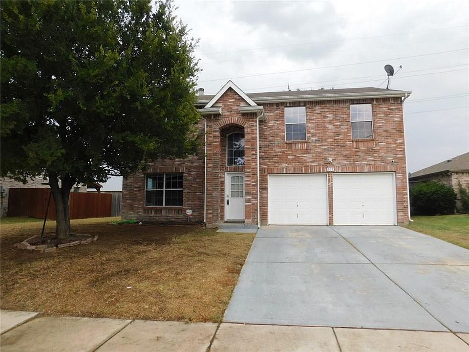 1st image of 805 Mockingbird Dr