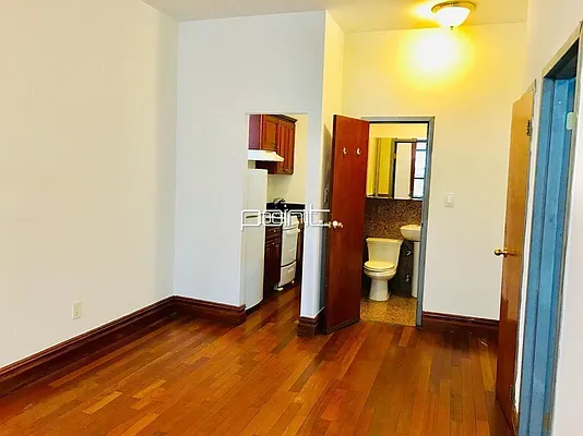 Rented by Point NYC | media 24