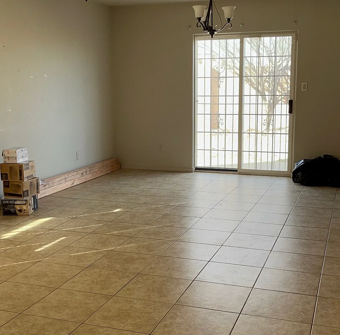 3 bed, 2.5 bath, 1753 sqft, $2,200 — Photo 4