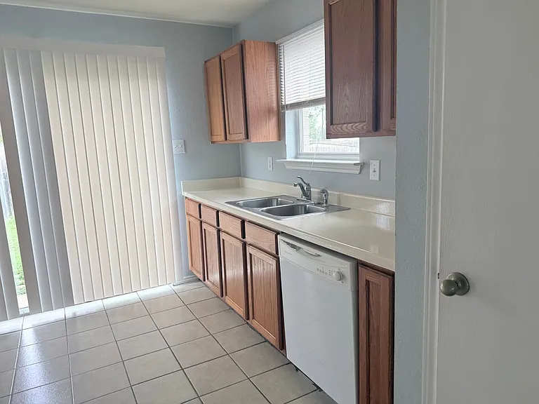 10607 Shaenview — Photo 20