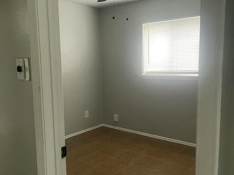 8614 Mettler Dr — Photo 8