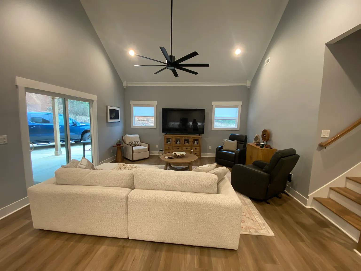 4 bed, 2098 sqft, $2,900 — Photo 4