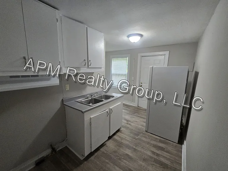 1215 King St — Photo 10