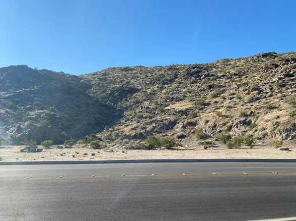 4601 Matthew Dr, Palm Springs, CA 92264
