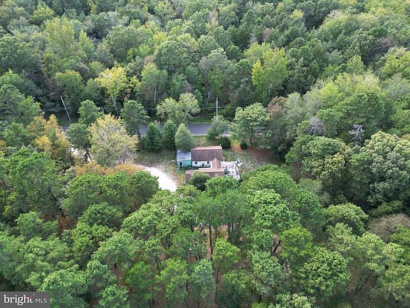 3rd image of 104 Burrs Mill Rd