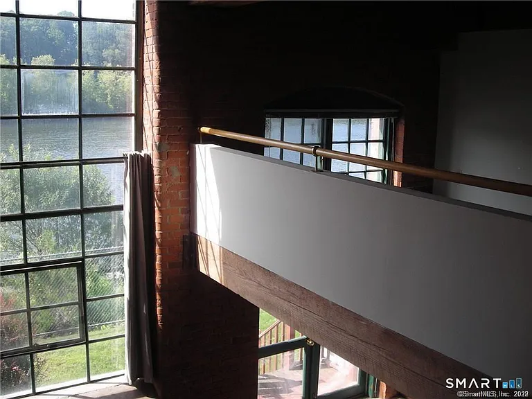 68 Thermos Ave #111A — Photo 6