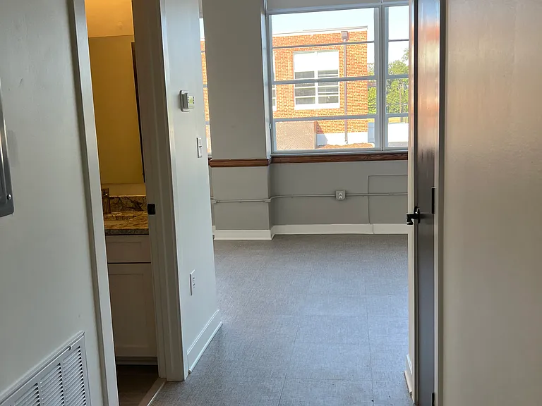 Pulaski Lofts — Photo 115
