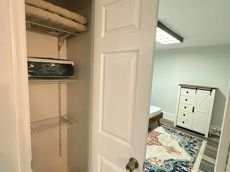 11825 Falls Rd #L101 — Photo 19