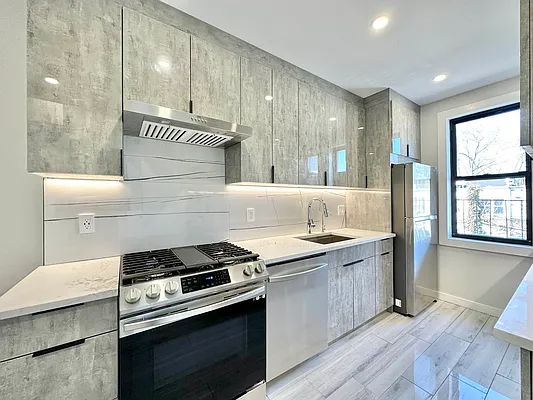 Rented by Keller Williams NYC | media 17