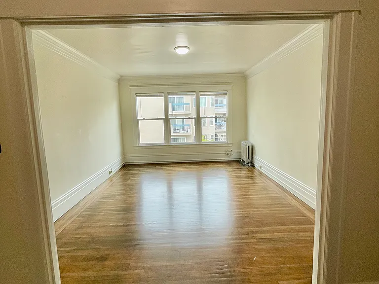 1505 Gough St #12 — Photo 3