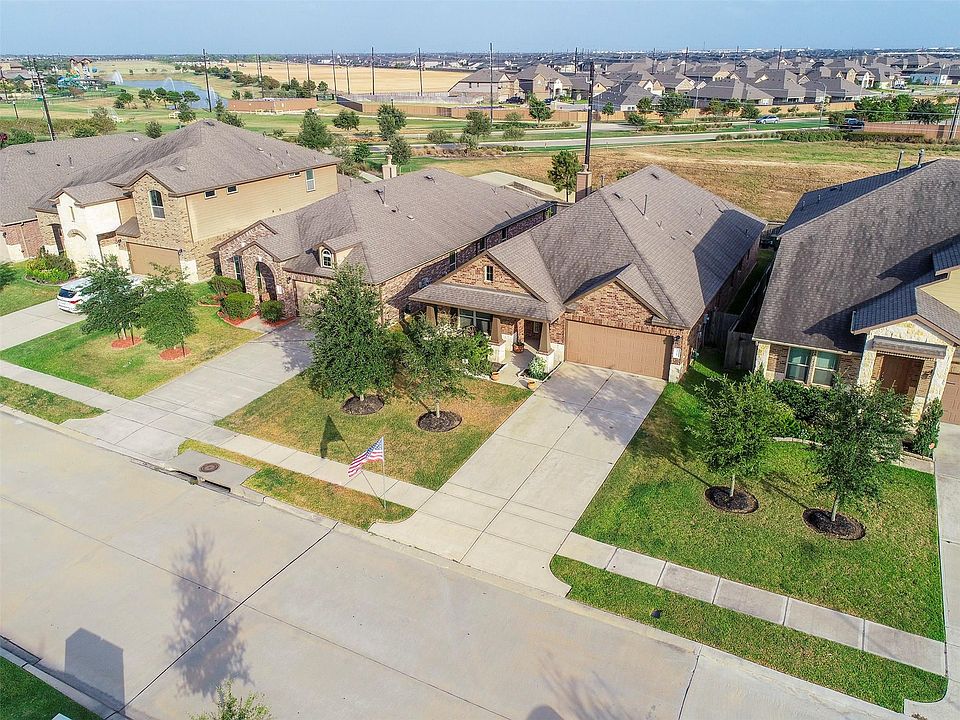 1st image of 3727 Daintree Park Dr