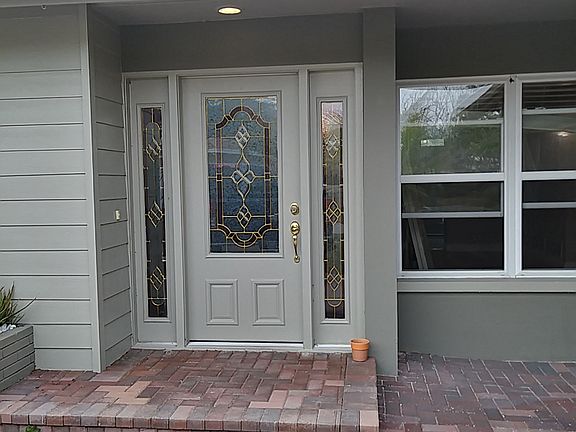 4th image of 10372 Hetrick Cir W