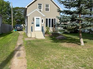 312 S 18th St, Escanaba, MI 49829