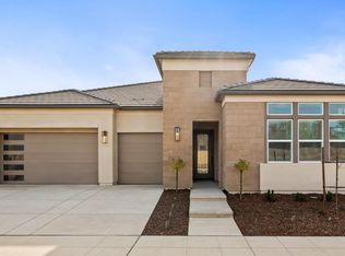 1584 Heirloom Ave, Clovis, CA 93619