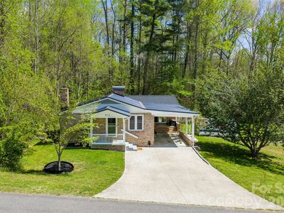 913 Dorothy St, Hendersonville, NC, 28791