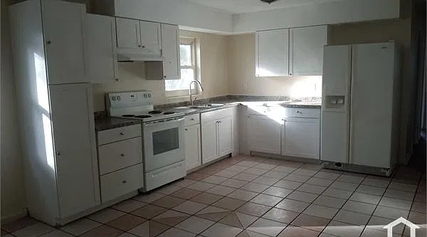 3 bed, $1,600 — Photo 3