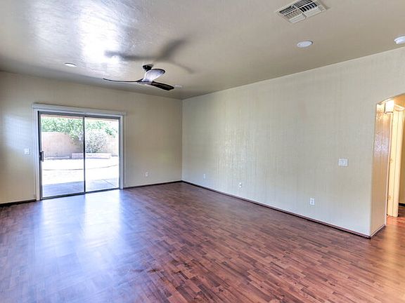 3rd image of 158 E Corte Rancho Dorada