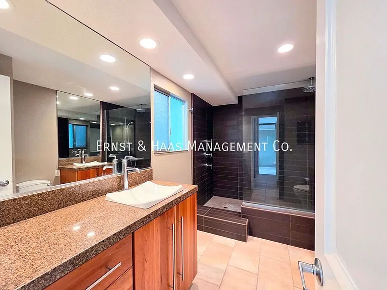 2101 E 2nd St #301 — Photo 26