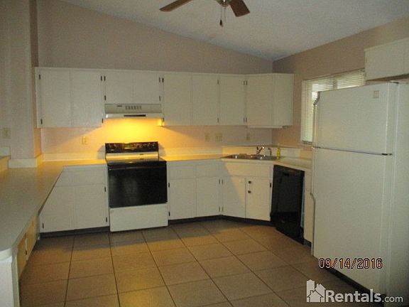5th image of 13314 Beaumont Ct