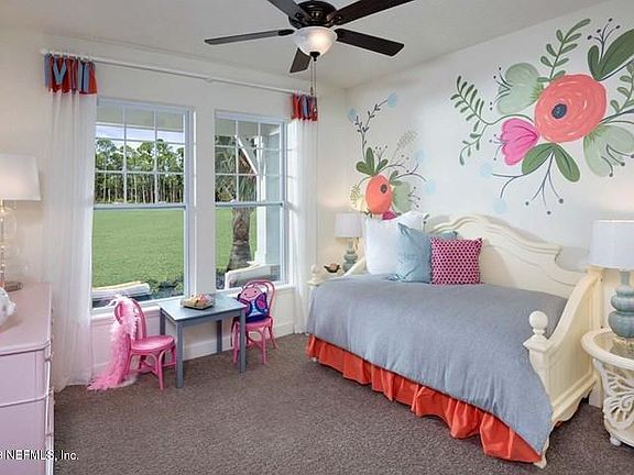 5th image of 122 Pine Manor Dr