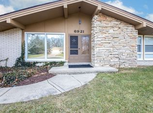6921 Red Oak Ln, Garden Prairie, IL 61038