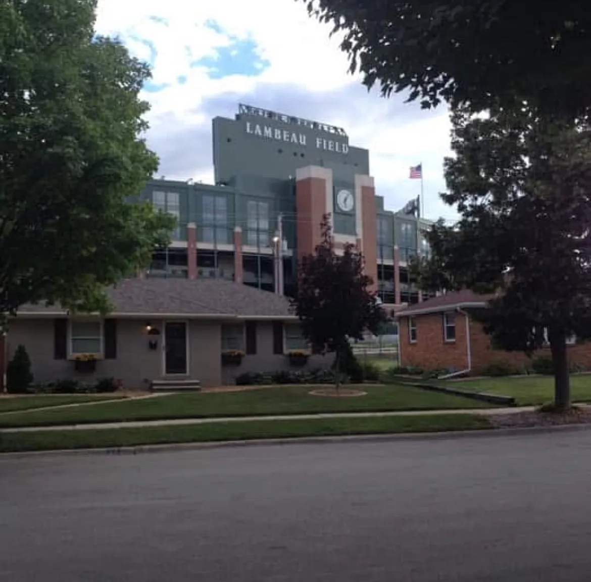 3 bed, 1654 sqft, $1,800 — Photo 2