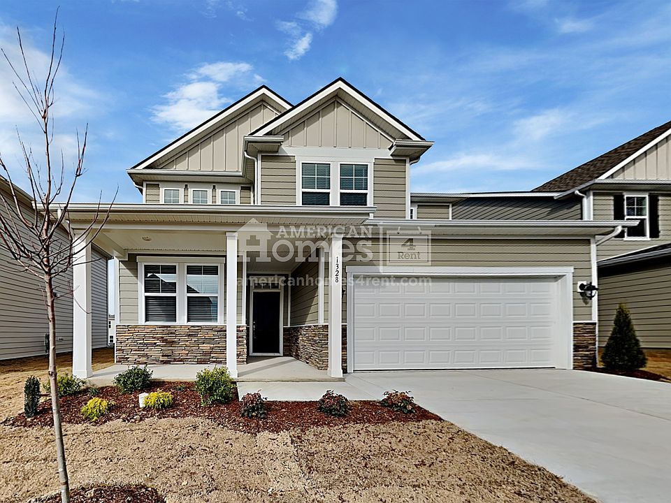 1st image of 1328 Lomond Dr