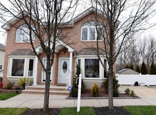 31 Gwenn Loop, Staten Island, NY 10314