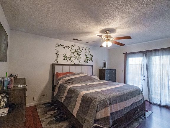 5th image of 2046 E Harold Avenue