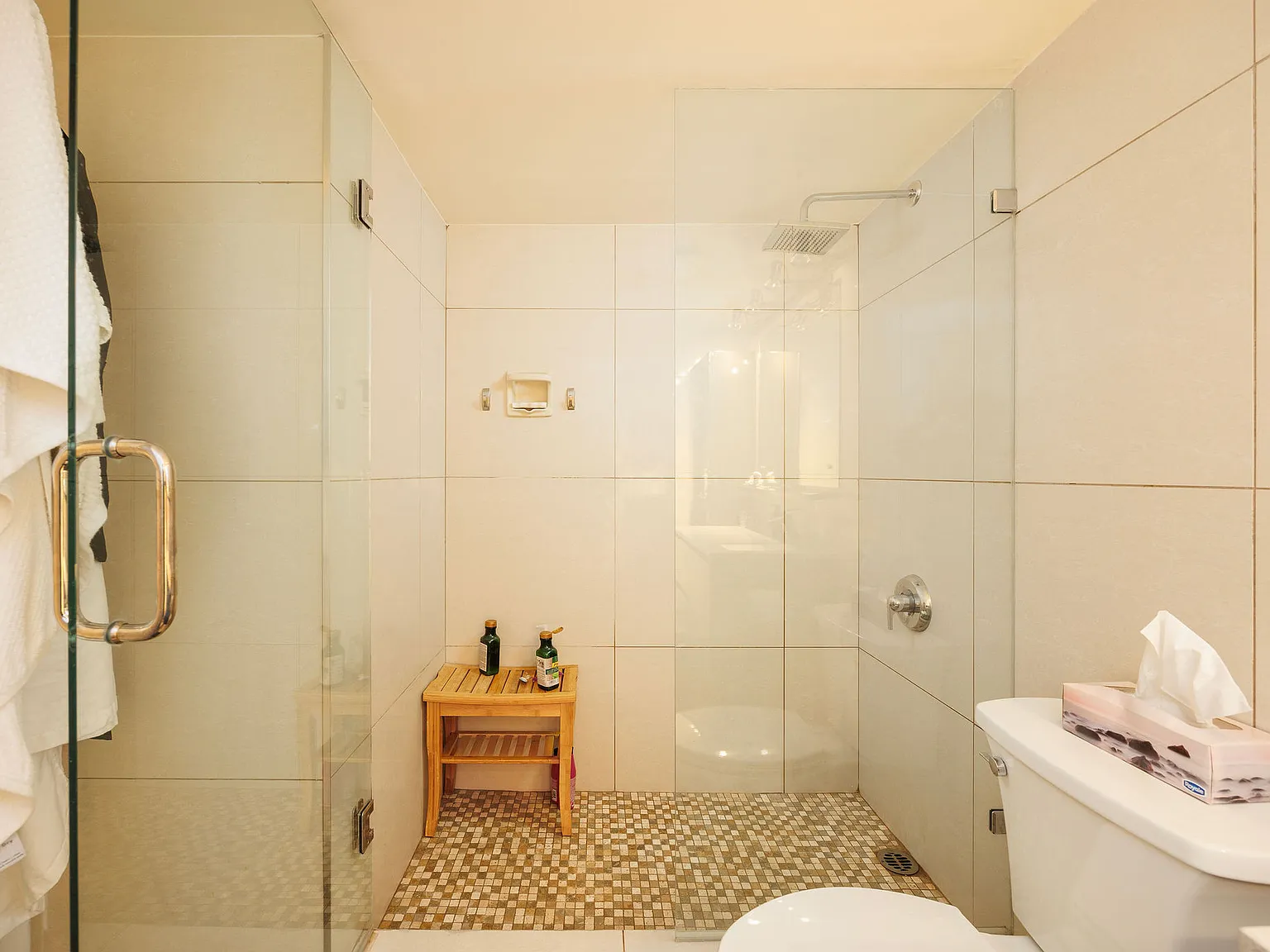1 bed, 760 sqft, $2,495 — Photo 3
