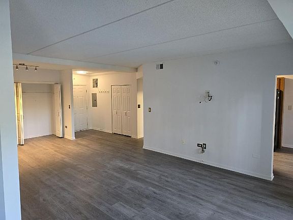 3rd image of 110 N Milwaukee Ave APT 201