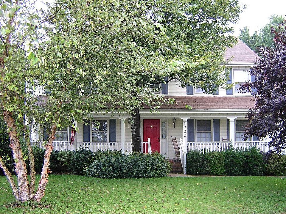 1st image of 1200 Plantation Lakes Cir
