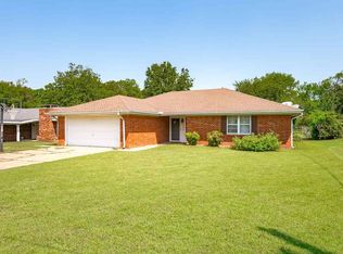 1324 E 6th St, Cushing, OK 74023